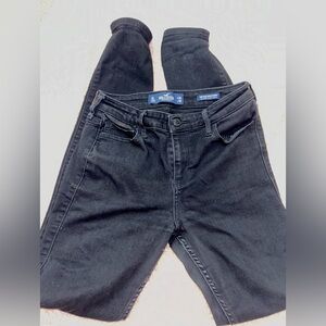 Mid Rise 3L 26x32 Hollister jeans